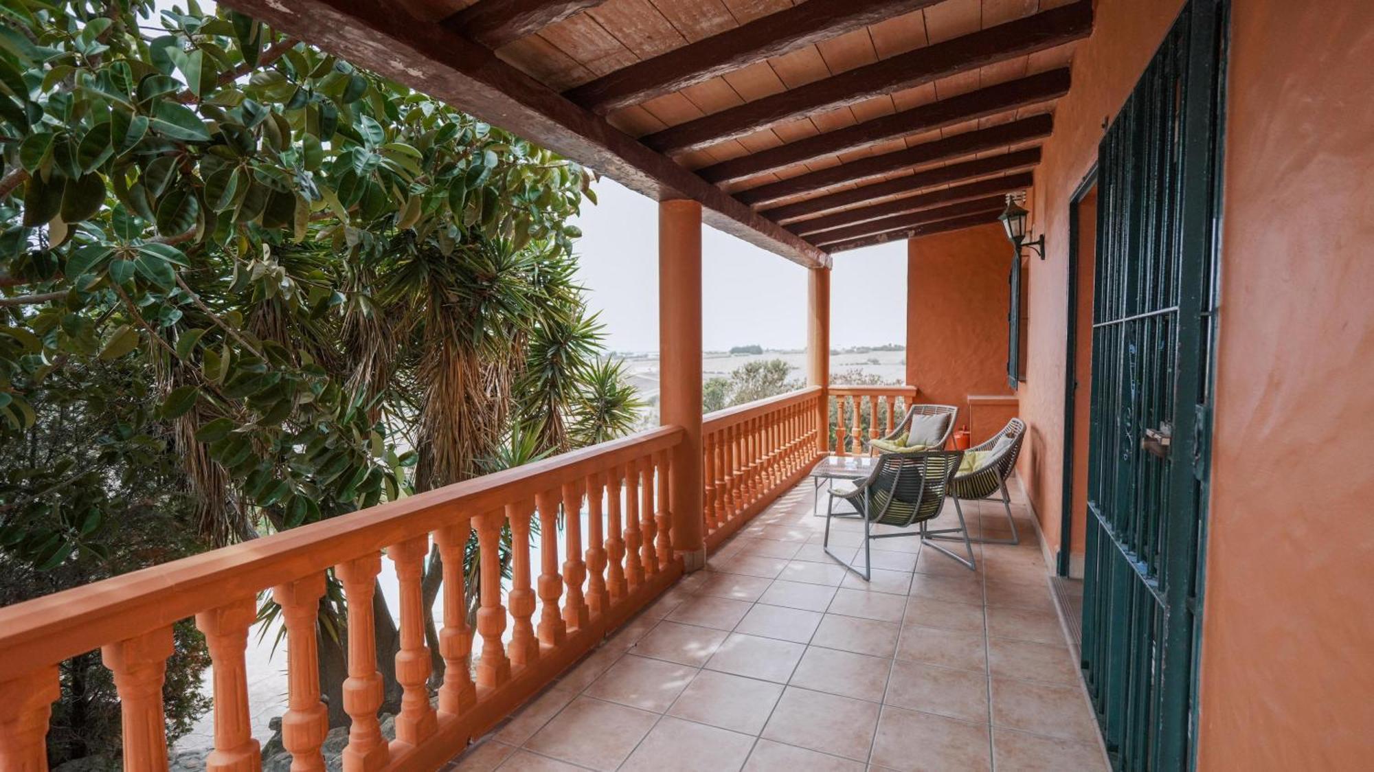 Casa Rural Los Garrovillos By Fontanilla Del Mar Holidays Rentals コニル・デ・ラ・フロンテラ エクステリア 写真